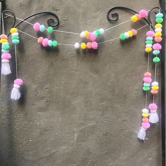 POM POM TASSEL GARLANDS  - Picture 1 of 13